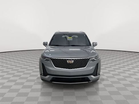 Used 2023 Cadillac XT6 Premium Luxury FWD image 3