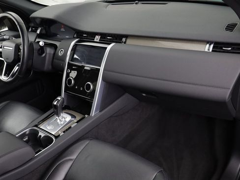 Used 2022 Land Rover Discovery Sport SE image 21
