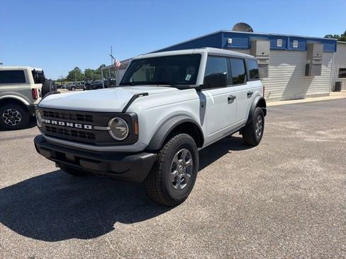 New 2026 Ford Bronco Big Bend AWD/4WD image 2