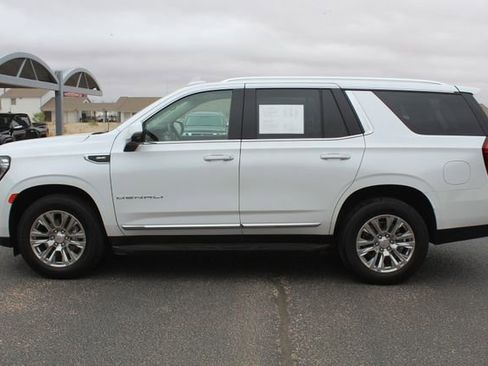 Used 2023 GMC Yukon Denali AWD/4WD image 9