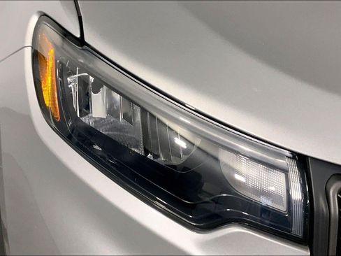 Used 2023 Jeep Compass Trailhawk w/ Trailhawk Convenience Group AWD/4WD image 26