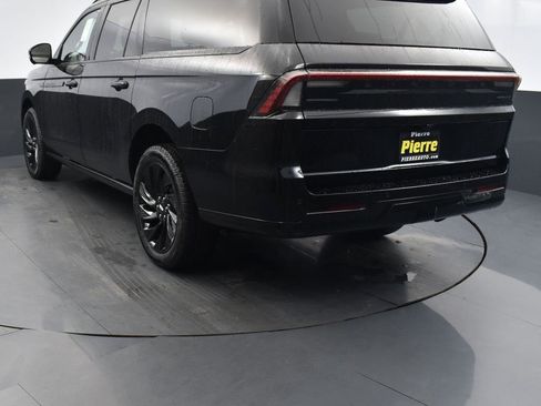 New 2025 Lincoln Navigator L Reserve w/ Jet Appearance Package image 19