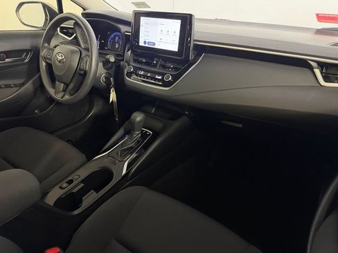 Used 2026 Toyota Corolla LE FWD image 13