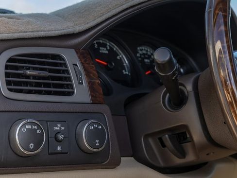 Used 2013 GMC Sierra 3500 Denali image 23