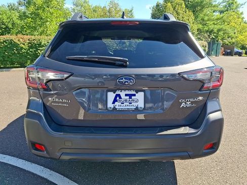 Certified 2023 Subaru Outback Premium AWD/4WD image 5