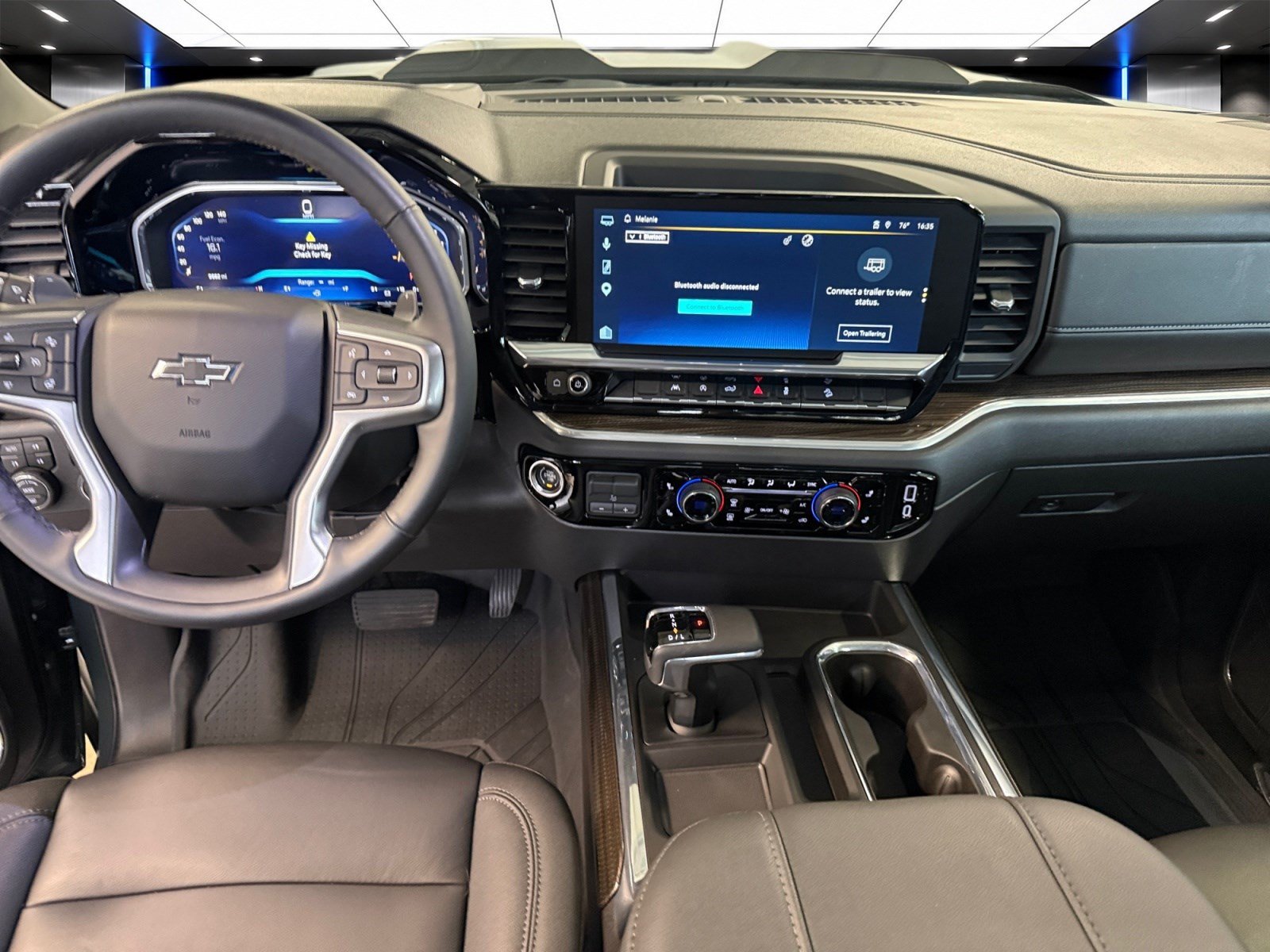 Used 2026 Chevrolet Silverado 1500 LT Trail Boss w/ Convenience Package II AWD/4WD image 21