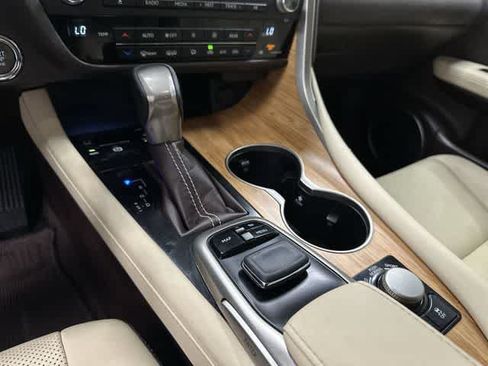 Used 2018 Lexus RX 350L FWD image 25