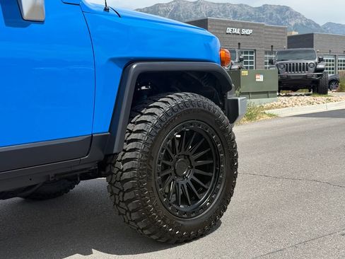 Used 2008 Toyota FJ Cruiser 4WD image 7