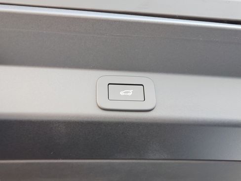 New 2026 Land Rover Range Rover Sport SE AWD/4WD image 34