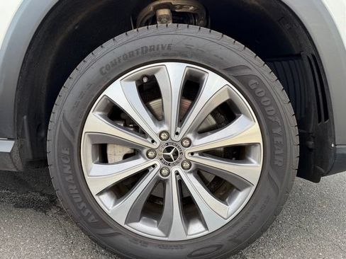 Used 2021 Mercedes-Benz GLE 350 4MATIC w/ Premium Package image 11