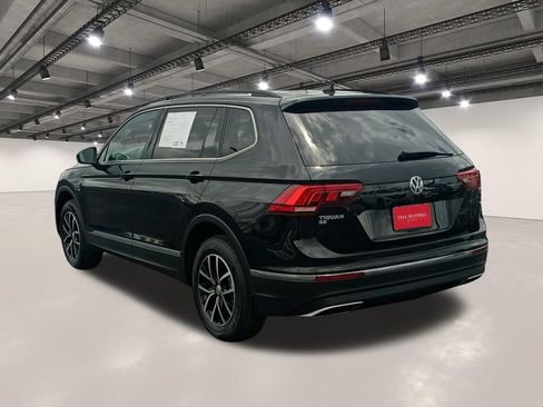 Used 2021 Volkswagen Tiguan SE FWD image 14