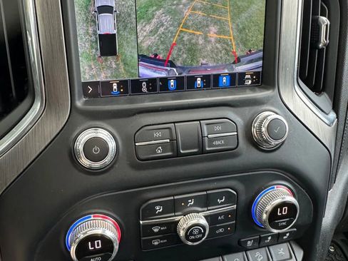 Used 2021 GMC Sierra 2500 Denali w/ Denali Black Diamond Edition image 20