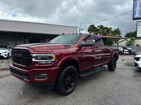Used 2022 RAM 2500 Laramie w/ Night Edition AWD/4WD image 2