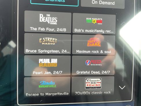 Used 2025 Subaru Forester Limited image 27