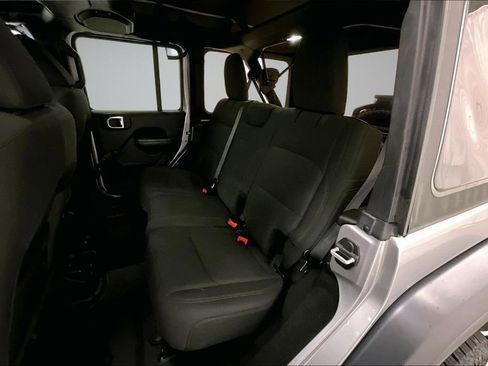 Used 2018 Jeep Wrangler Unlimited Sport AWD/4WD image 22