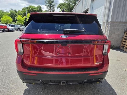 Used 2025 Ford Explorer ST-Line AWD/4WD image 4
