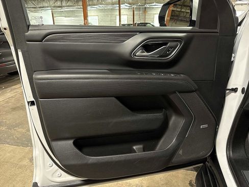 Used 2024 GMC Yukon SLT image 29