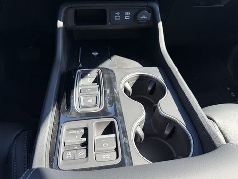 New 2025 Honda Pilot Touring image 42