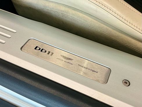 Used 2018 Aston Martin DB11 V12 image 21