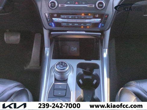 Used 2020 Ford Explorer Platinum w/ Premium Technology Package image 20