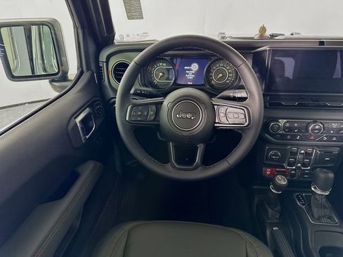 New 2026 Jeep Gladiator Mojave image 24