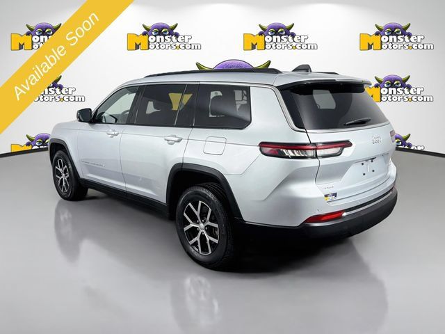 Used 2024 Jeep Grand Cherokee L Limited AWD/4WD image 7
