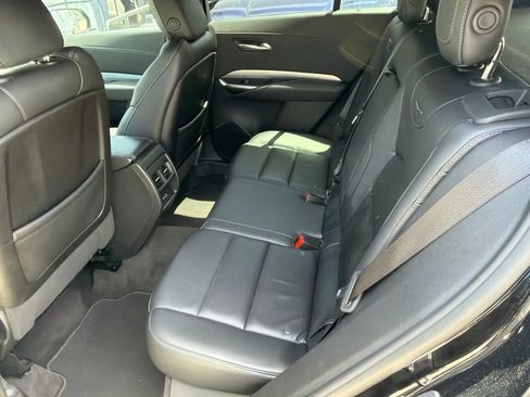 Used 2023 Cadillac XT4 Premium Luxury FWD image 8