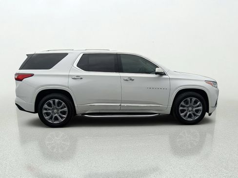 Used 2019 Chevrolet Traverse Premier w/ Driver Confidence II Package FWD image 8
