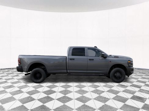 New 2026 RAM 3500 Tradesman AWD/4WD image 29