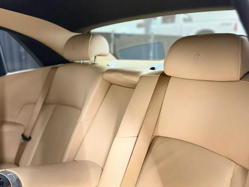 Used 2011 Rolls-Royce Ghost RWD image 31