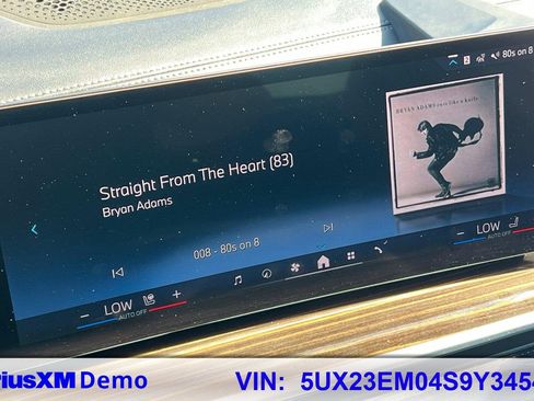 Used 2025 BMW X7 xDrive40i w/ Climate Comfort Package image 56