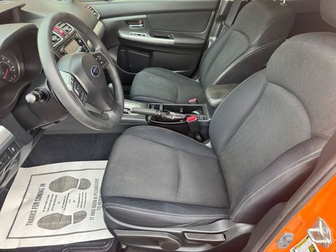 Used 2015 Subaru Crosstrek 2.0i Premium AWD/4WD image 5