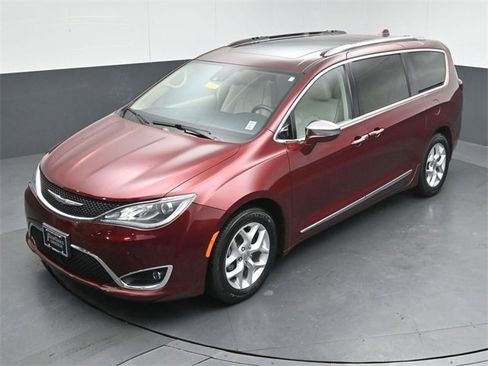 Used 2020 Chrysler Pacifica Limited w/ Advanced Safetytec Group image 46