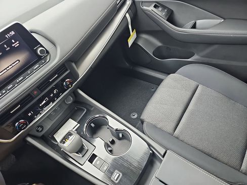 New 2026 Nissan Rogue SV image 28