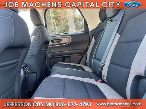 Used 2025 Ford Bronco Sport Big Bend w/ Convenience Package image 11