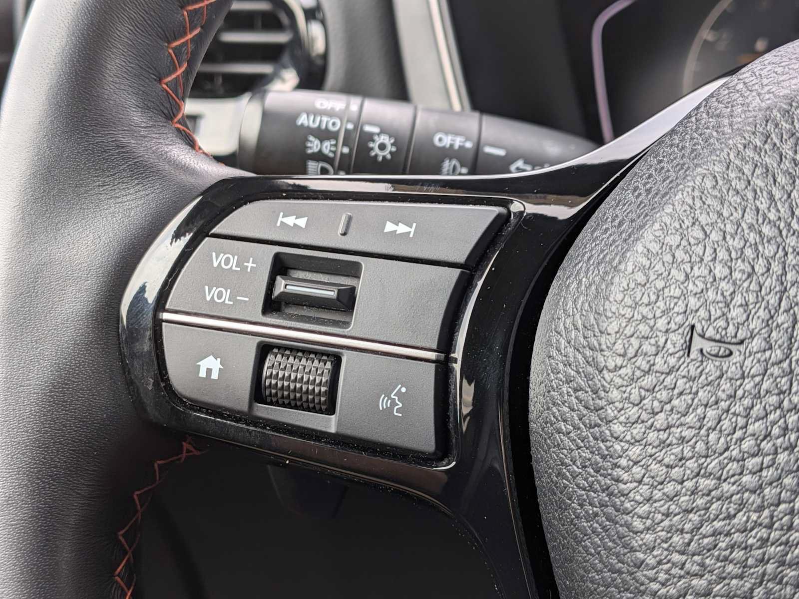 Certified 2025 Honda Pilot TrailSport image 24
