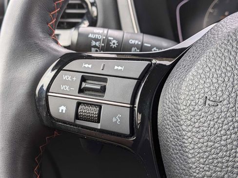 Used 2025 Honda Pilot TrailSport image 24