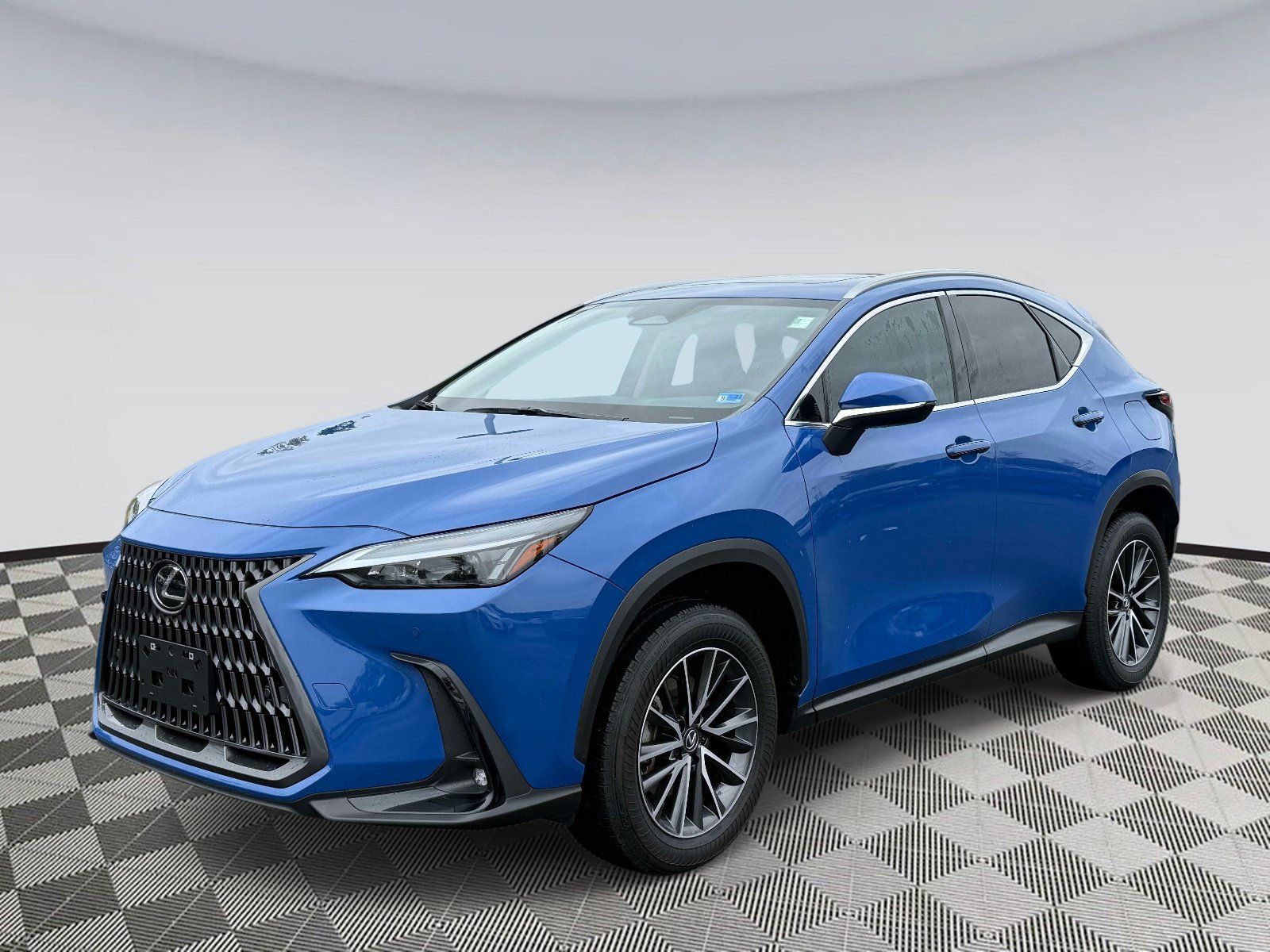 Used 2025 Lexus NX 350h AWD w/ Accessory Package (Z2) image 5