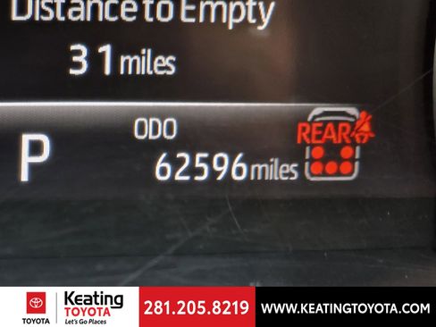 Used 2024 Toyota Highlander XLE FWD image 32