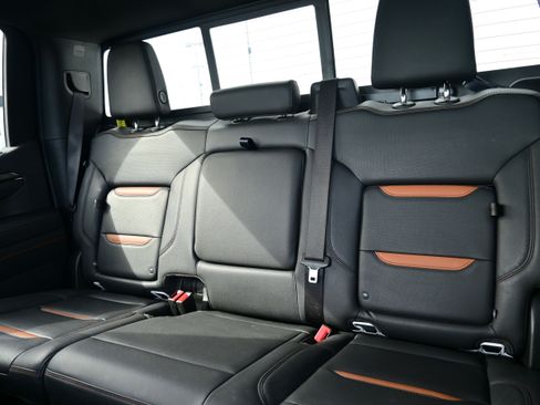 Used 2023 GMC Sierra 1500 AT4 w/ AT4 Premium Package image 27