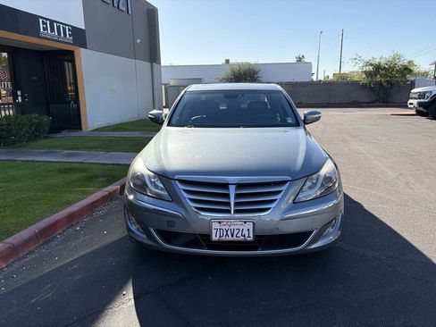 Used 2014 Hyundai Genesis 5.0 R-Spec image 9