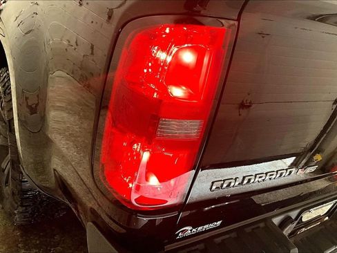 Used 2019 Chevrolet Colorado Z71 w/ Z71 Midnight Edition image 24