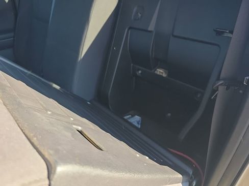 Used 2016 Toyota Tacoma TRD Sport w/ Premium & Technology Package image 25