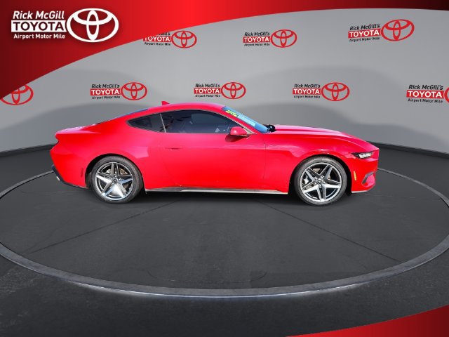 Used 2024 Ford Mustang Coupe RWD image 9