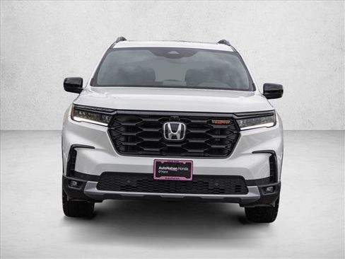 New 2025 Honda Pilot TrailSport image 2