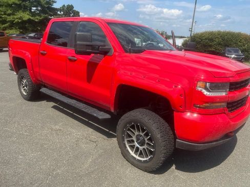 Used 2018 Chevrolet Silverado 1500 Custom w/ Trailering Package AWD/4WD image 6
