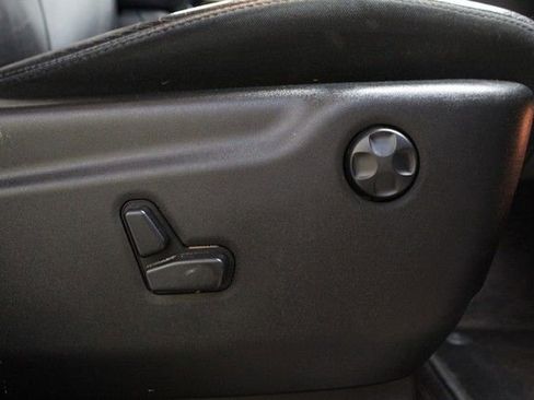 Used 2018 Jeep Grand Cherokee Limited image 11