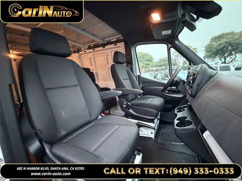 Used 2021 Mercedes-Benz Sprinter 2500 image 13