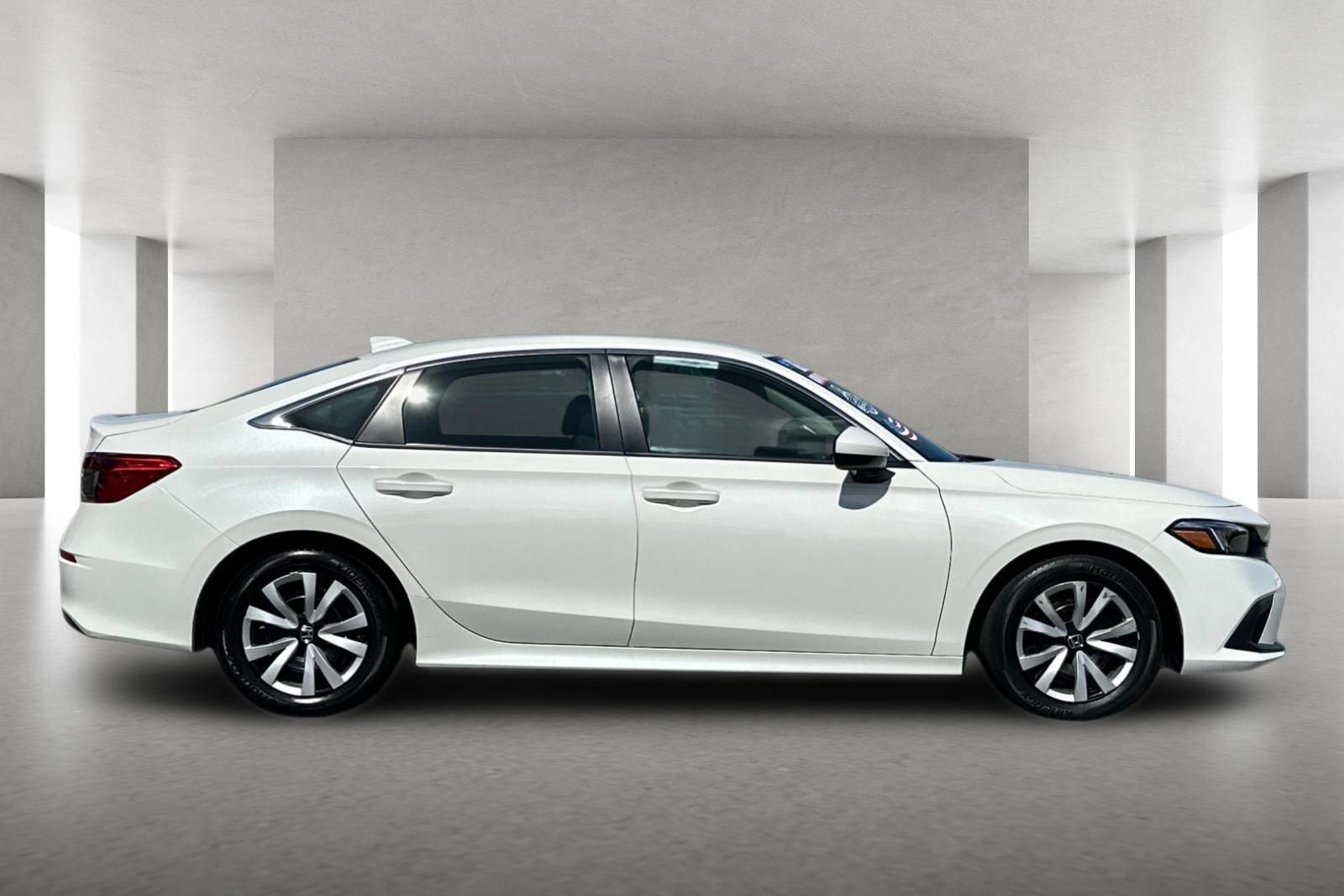 Used 2024 Honda Civic LX image 3