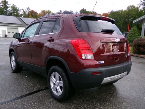 Used 2016 Chevrolet Trax LT w/ LT Convenience Package image 3
